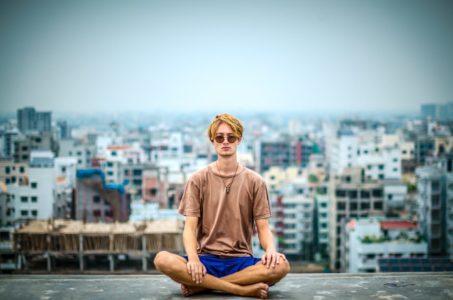 The Impact of Socioeconomic Factors‍ on⁢ Meditation Adoption